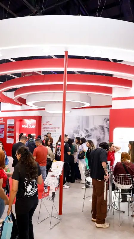 Royal Canin une ciência e prática clínica no maior palco veterinário do país